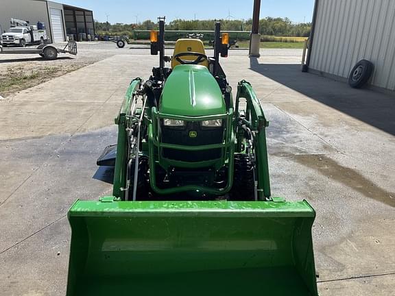 Image of John Deere 1025R equipment image 2