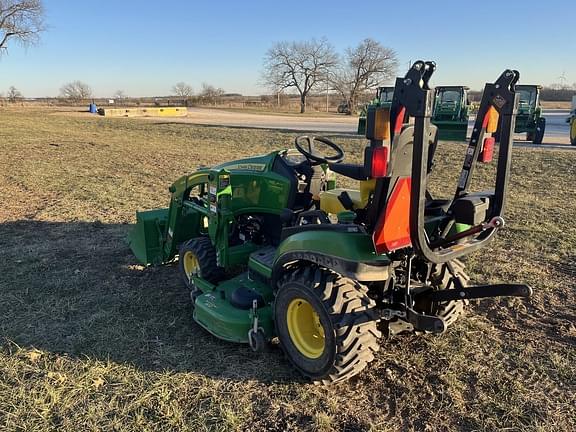 Image of John Deere 1025R equipment image 4