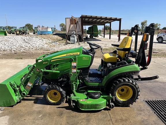 Image of John Deere 1025R equipment image 1