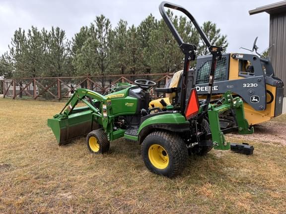 Image of John Deere 1025R equipment image 3