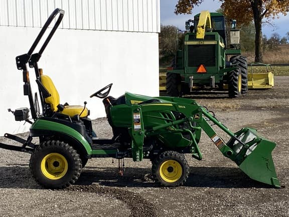 Image of John Deere 1025R equipment image 1