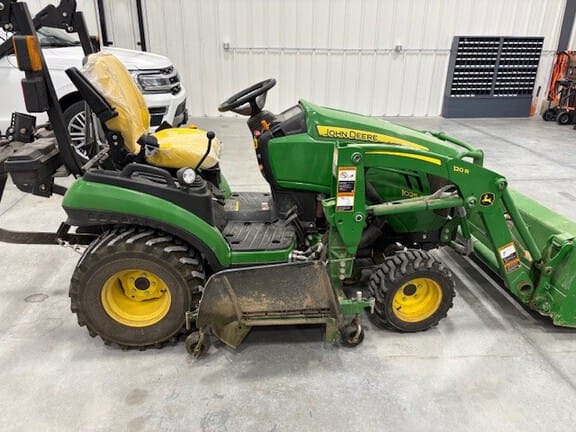 2021 John Deere 1025R Equipment Image0