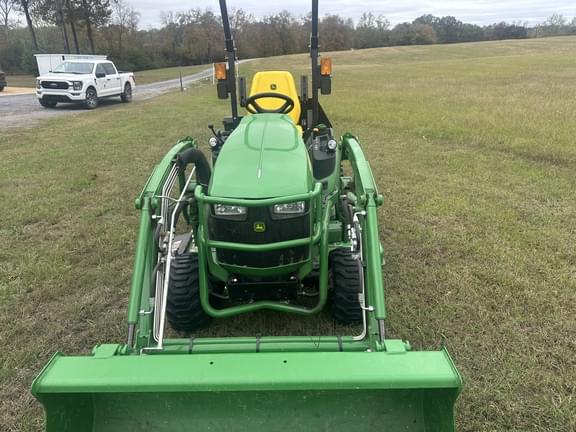 Image of John Deere 1025R equipment image 3