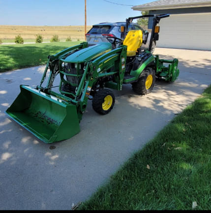 Image of John Deere 1025R equipment image 1