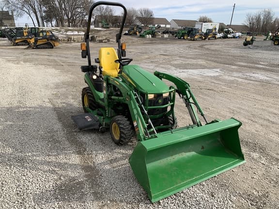 Image of John Deere 1025R equipment image 3