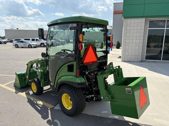 Image of John Deere 1025R equipment image 1