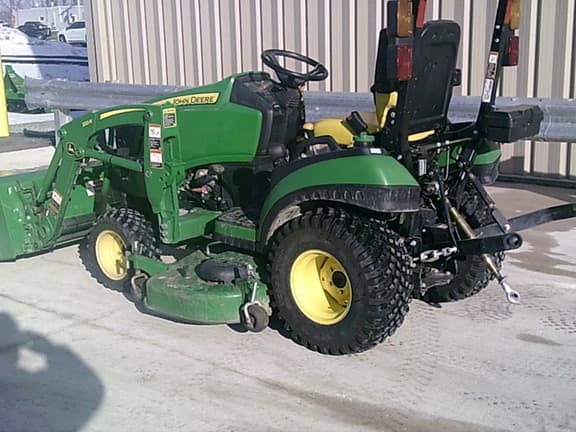 Image of John Deere 1025R equipment image 4