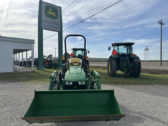 Image of John Deere 1025R equipment image 4