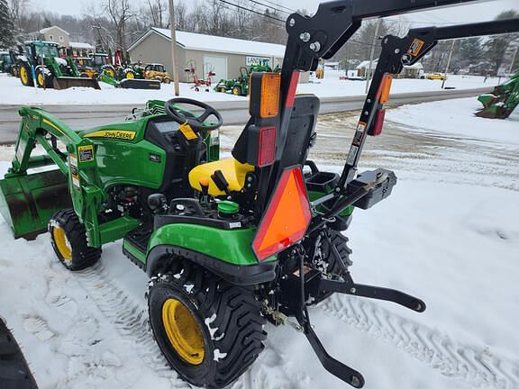 Image of John Deere 1025R equipment image 4