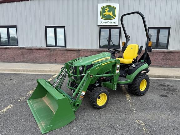 Image of John Deere 1025R equipment image 3