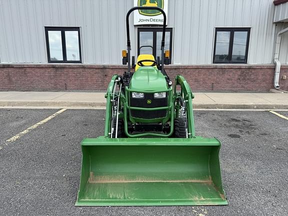 Image of John Deere 1025R equipment image 2