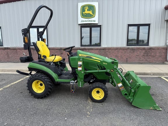2021 John Deere 1025R Equipment Image0