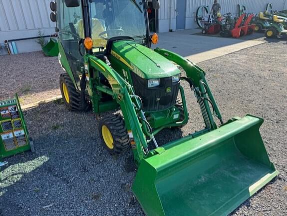 Image of John Deere 1025R equipment image 3