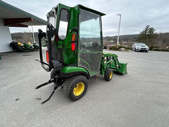 Image of John Deere 1025R equipment image 3