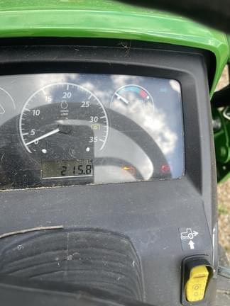 Image of John Deere 1025R equipment image 4