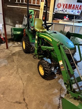 Image of John Deere 1025R equipment image 1