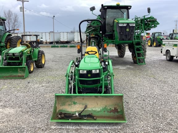 Image of John Deere 1025R equipment image 3