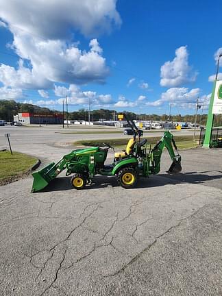 Image of John Deere 1025R equipment image 3