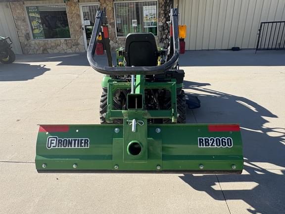 Image of John Deere 1025R equipment image 3