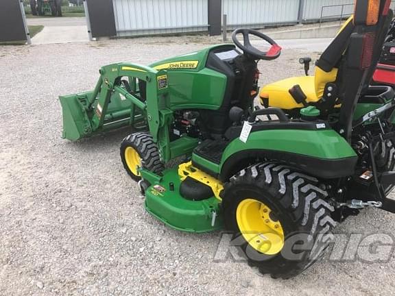 Image of John Deere 1025R equipment image 3