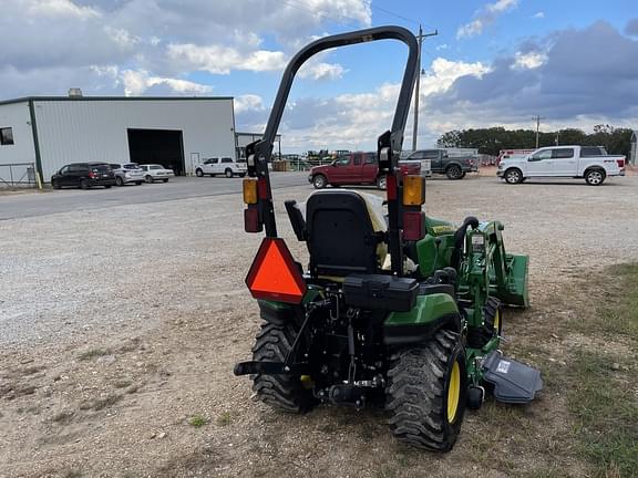 Image of John Deere 1025R equipment image 4