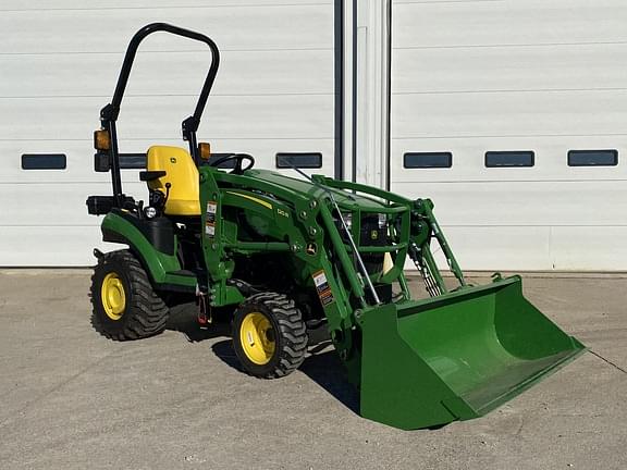 2021 John Deere 1025R Equipment Image0