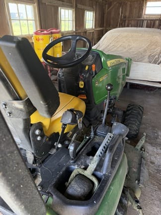 2021 John Deere 1025R Equipment Image0