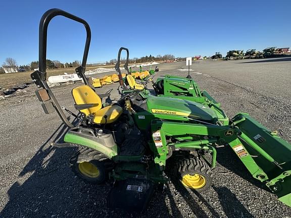 Image of John Deere 1025R equipment image 2