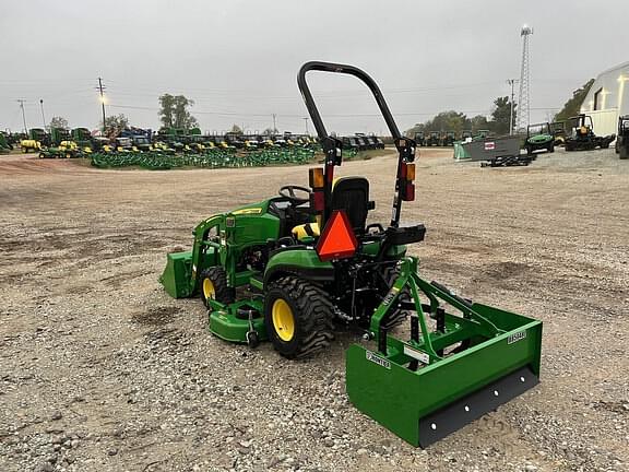 Image of John Deere 1025R equipment image 4