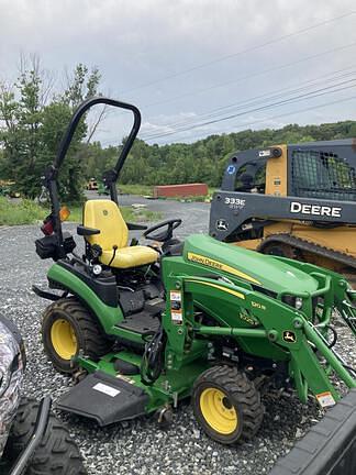 Image of John Deere 1025R equipment image 2