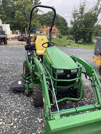 Image of John Deere 1025R equipment image 1