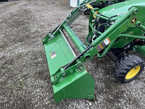 Image of John Deere 1025R equipment image 3