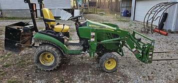 Main image John Deere 1025R 3