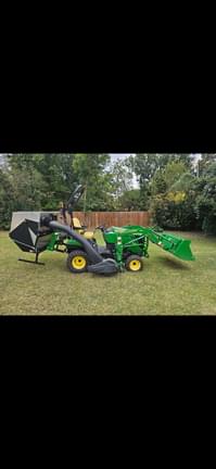 Image of John Deere 1025R equipment image 3