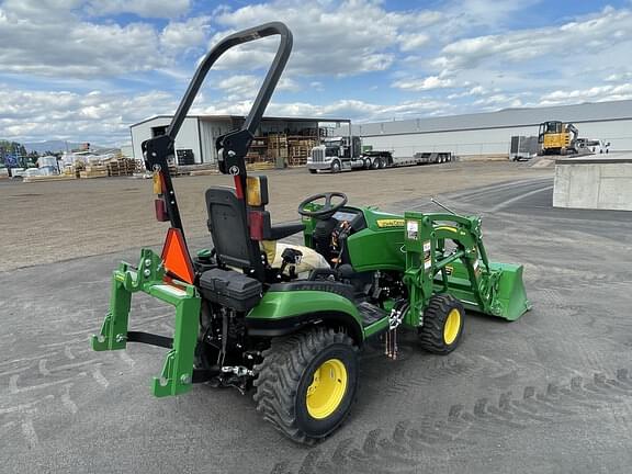 Image of John Deere 1025R equipment image 4