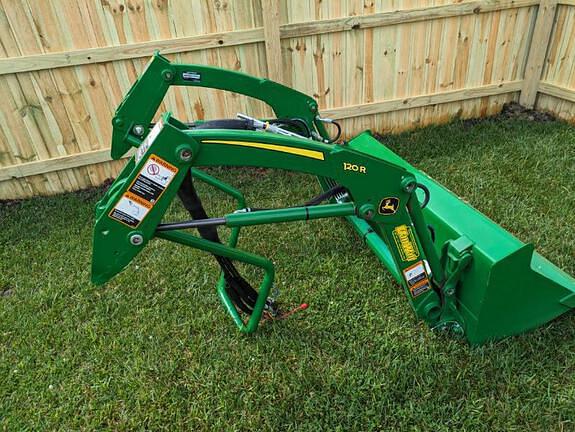 Image of John Deere 1025R equipment image 4
