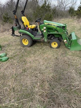 Image of John Deere 1025R equipment image 3