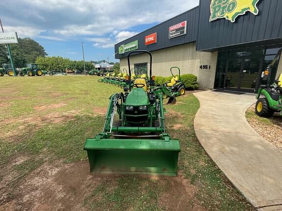 Image of John Deere 1025R equipment image 2