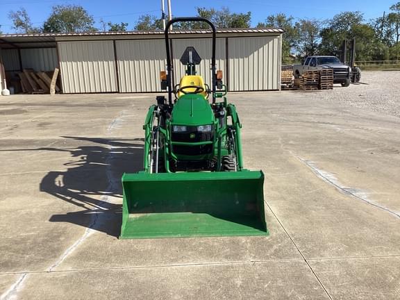 Image of John Deere 1025R equipment image 3