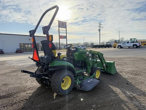 Image of John Deere 1025R equipment image 4