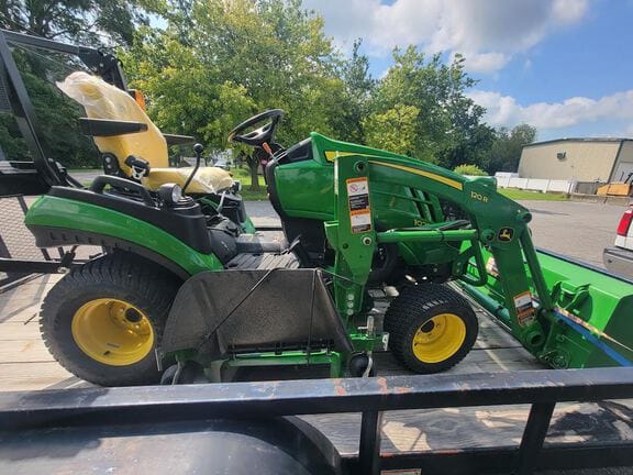 2021 John Deere 1025R Equipment Image0