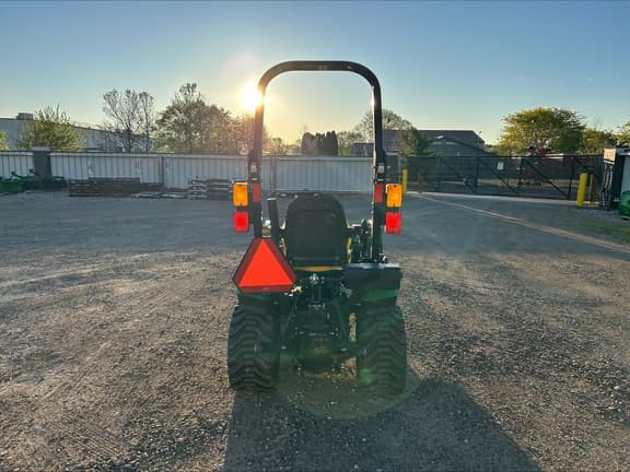 Image of John Deere 1025R equipment image 3