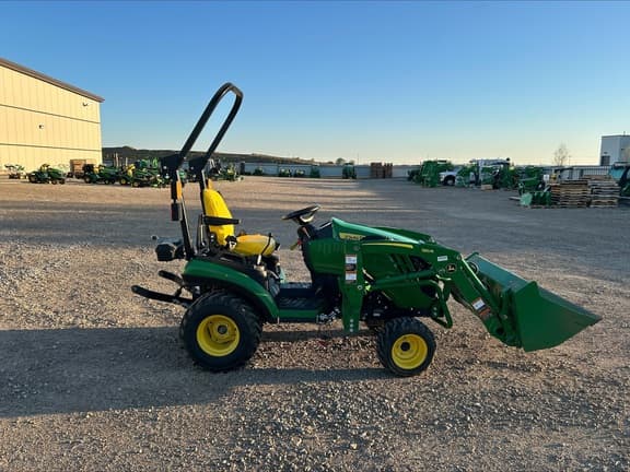 Image of John Deere 1025R equipment image 1