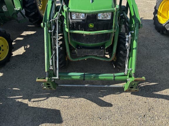 Image of John Deere 1025R equipment image 3