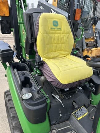 Image of John Deere 1025R equipment image 4