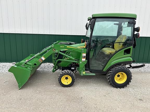 Image of John Deere 1025R equipment image 1