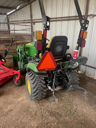 Image of John Deere 1025R equipment image 4