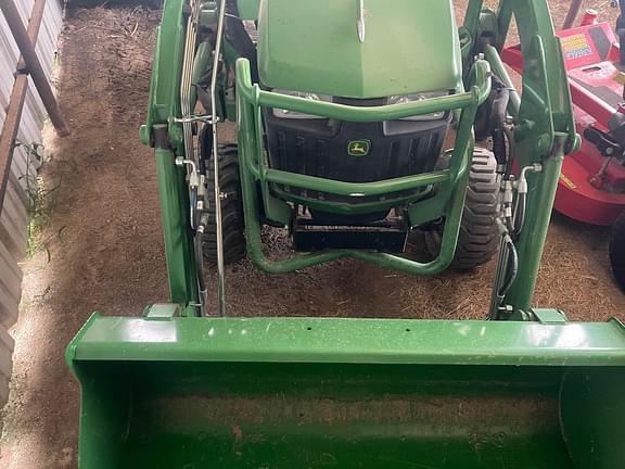 Image of John Deere 1025R equipment image 2