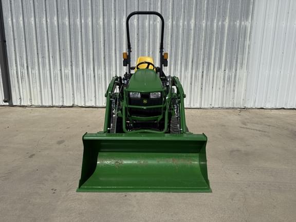 Image of John Deere 1025R equipment image 3