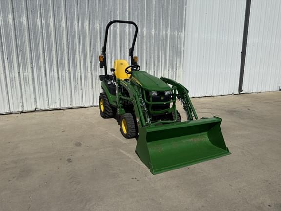 Image of John Deere 1025R equipment image 4